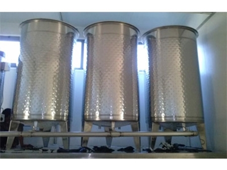 Picture for category Heated Honey Tanks